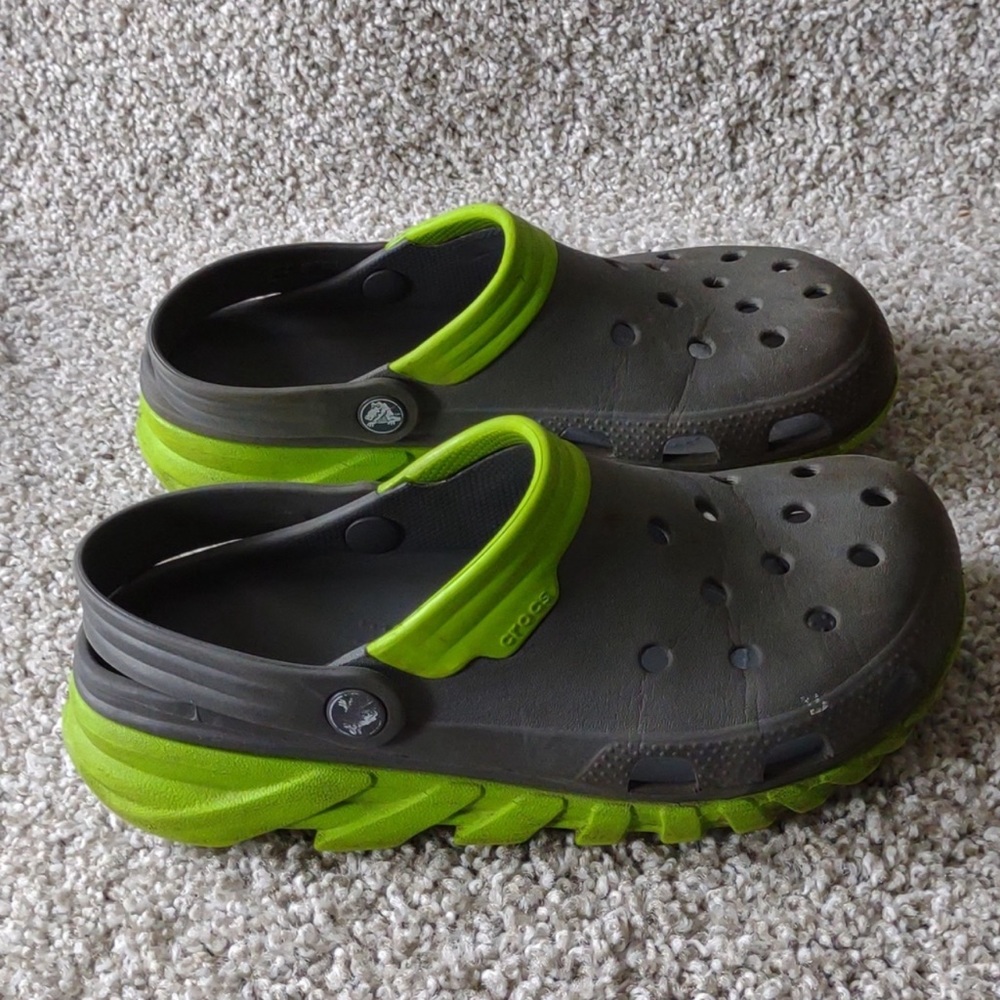 CROCS Unisex Gray Green Duet Max Clog W8 M6 EUC